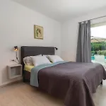 Cozy In With Sauna Prázdninový dům Višnjan