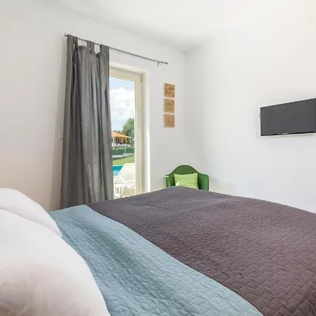 Prázdninový dům In With Sauna Višnjan