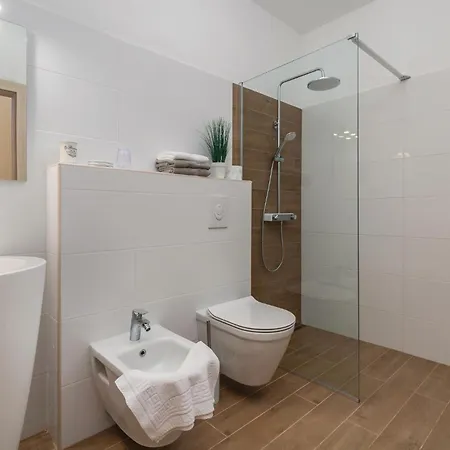 Prázdninový dům In With Sauna Višnjan