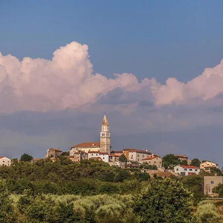 Feriehus Amazing In Visnjan With Sauna